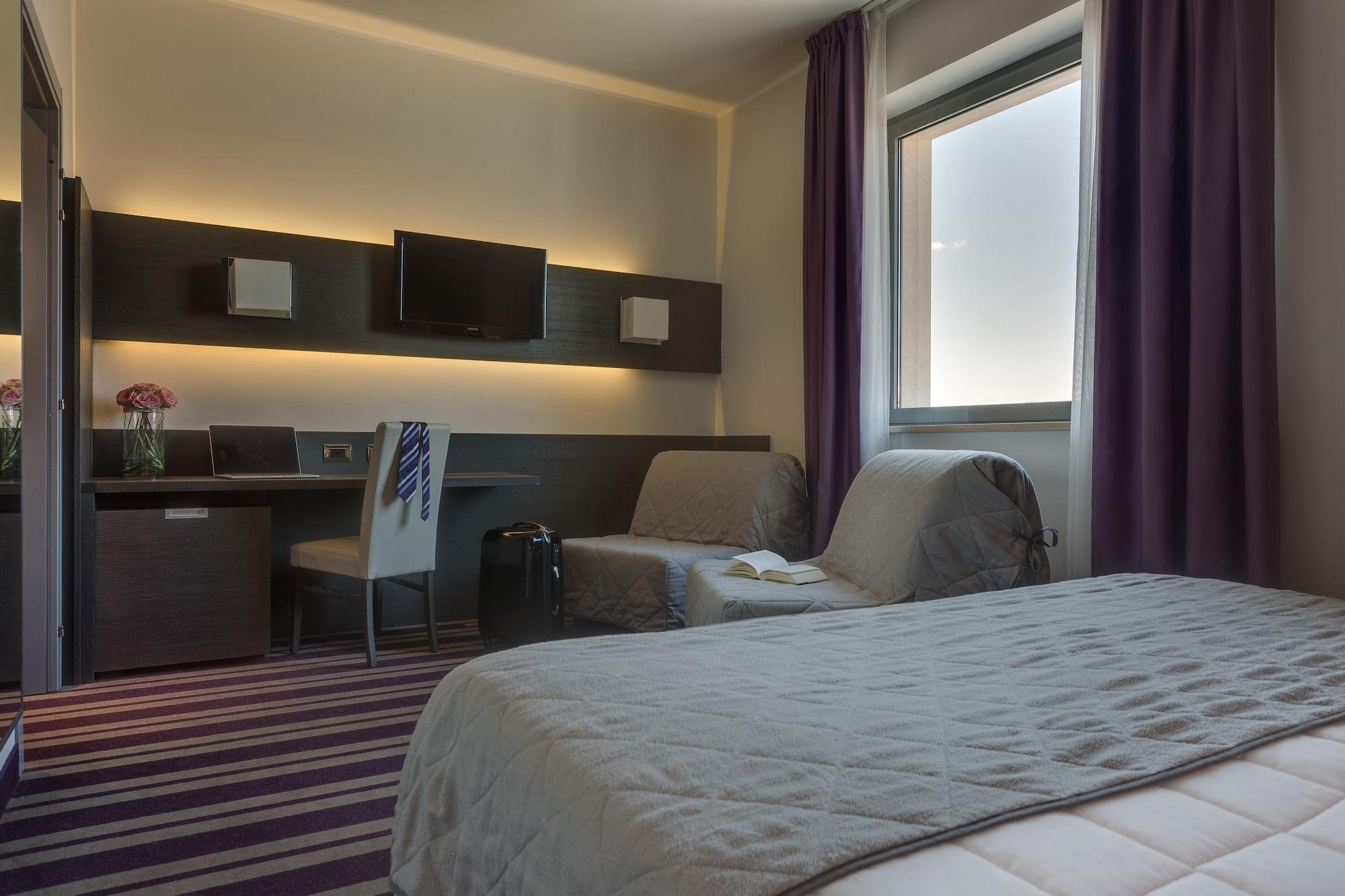 Quality Hotel Green Palace Monterotondo  Esterno foto