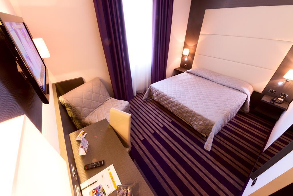 Quality Hotel Green Palace Monterotondo  Esterno foto